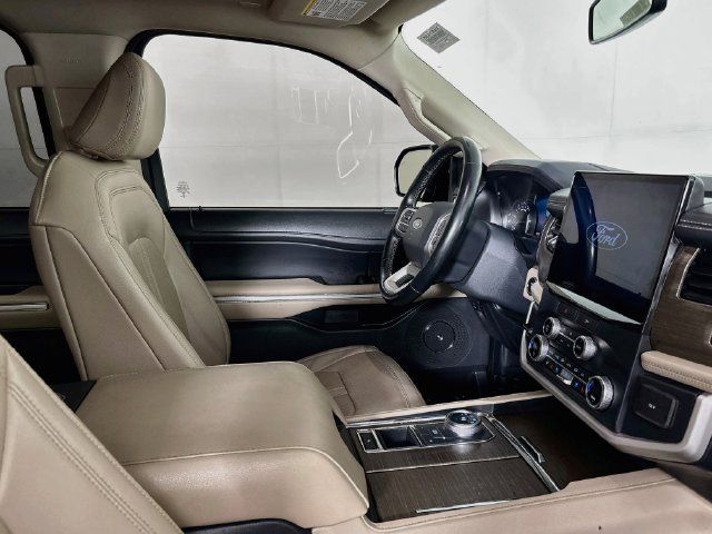 Used 2022 Ford Expedition Limited RWD image 26