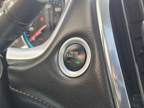 Used 2018 Chevrolet Traverse LT image 42