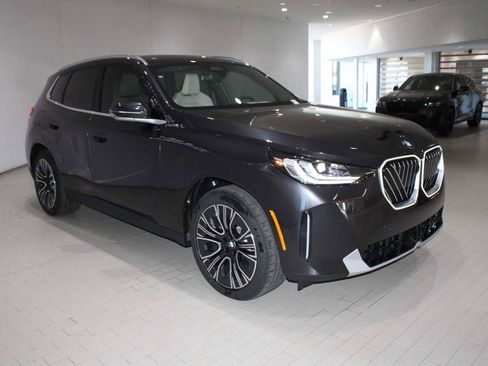 Used 2026 BMW X3 xDrive30 w/ Premium Package image 8