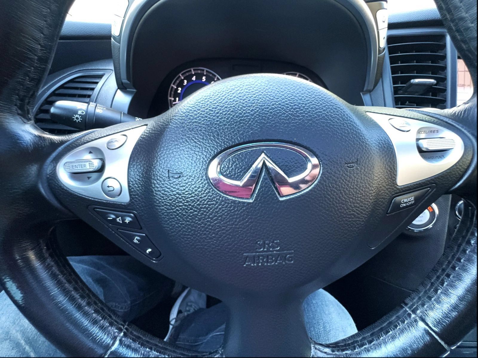 Used 2012 INFINITI FX35 2WD w/ Premium Pkg image 21