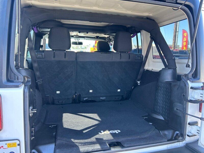Used 2016 Jeep Wrangler Unlimited Sport w/ Quick Order Package 24S AWD/4WD image 28