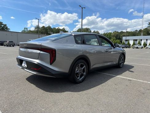 Used 2025 Kia K4 FWD image 5