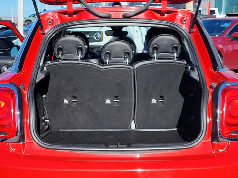 Used 2016 MINI Cooper 4-Door Hardtop image 20