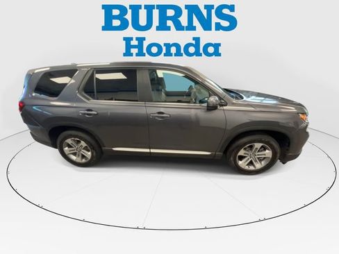 Certified 2025 Honda Pilot EX-L image 5