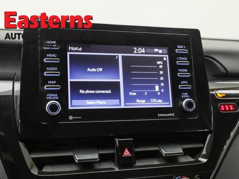 Used 2024 Toyota Camry SE image 18