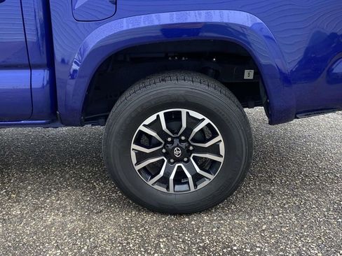 Used 2023 Toyota Tacoma TRD Sport w/ Advanced Technology Package image 9