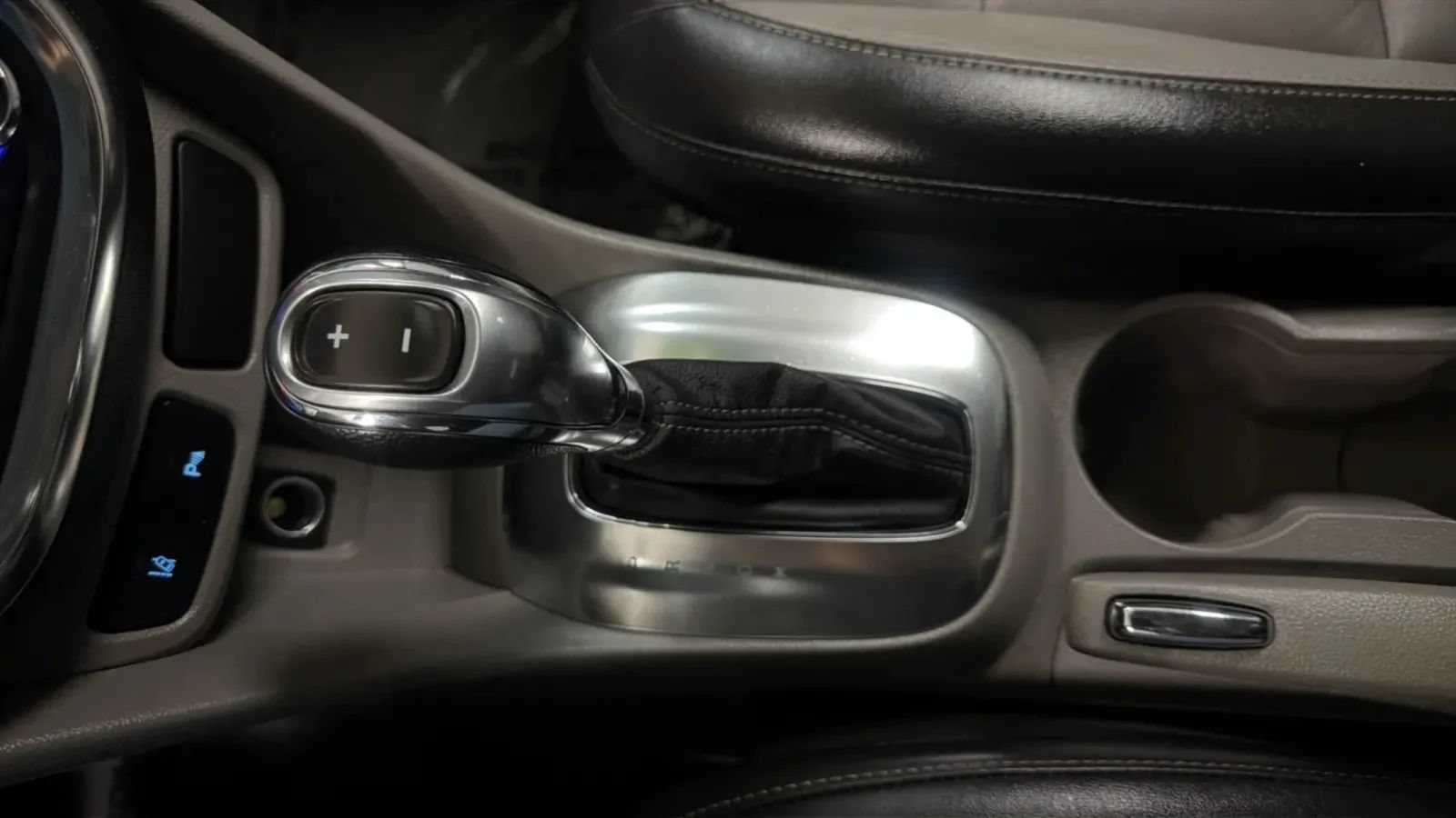 Used 2015 Buick Encore Premium w/ Experience Buick Package FWD image 13