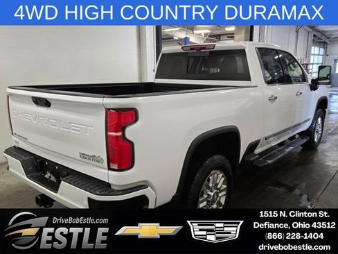 Used 2025 Chevrolet Silverado 3500 High Country w/ Technology Package AWD/4WD image 4