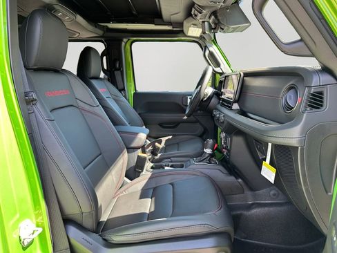 New 2025 Jeep Wrangler Unlimited Rubicon w/ XTREMEE 35" Tire Package image 12