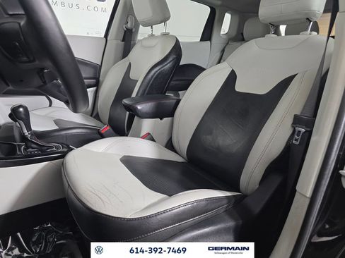 Used 2018 Jeep Compass Limited w/ Navigation Group AWD/4WD image 29
