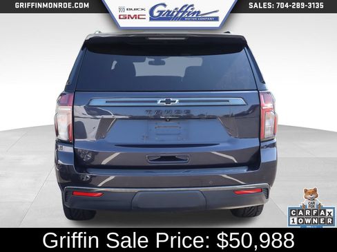 Used 2022 Chevrolet Tahoe Z71 w/ Luxury Package AWD/4WD image 5