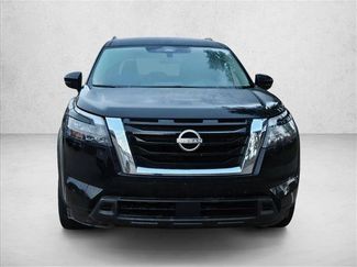 Used 2025 Nissan Pathfinder SV video 2
