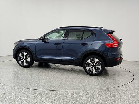 New 2026 Volvo XC40 B5 Plus w/ Protection Package Premier AWD/4WD image 7