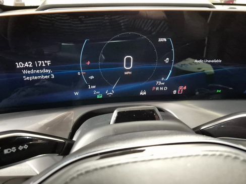 New 2026 Cadillac Vistiq Platinum w/ LPO, Floor Liner Package image 24