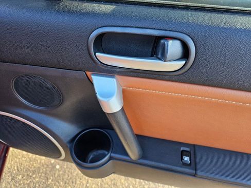 Used 2008 MAZDA MX-5 Miata Grand Touring image 37