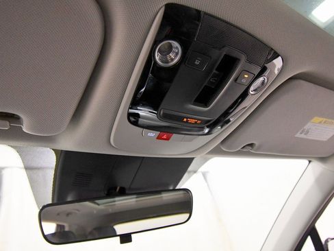 Certified 2025 Kia Sorento S w/ Panoramic Sunroof Package image 29