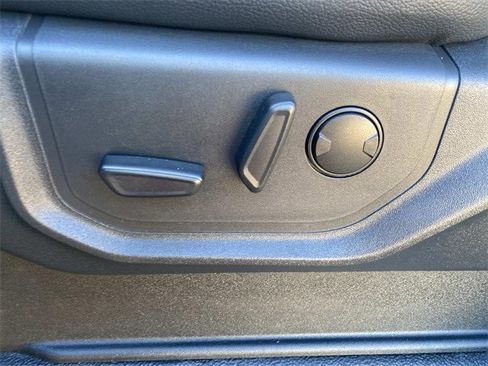 Used 2022 Ford F250 Lariat w/ Black Appearance Package image 56