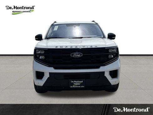 New 2025 Ford Expedition Active RWD image 2
