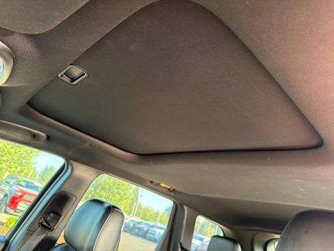 Used 2015 Jeep Grand Cherokee Limited AWD/4WD image 8