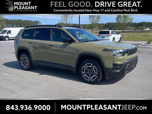 New 2026 Jeep Cherokee Laredo AWD/4WD image 1