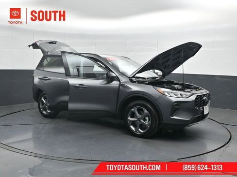 Used 2025 Ford Escape ST-Line AWD/4WD image 54