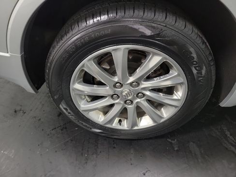 Used 2019 Buick Envision Essence AWD/4WD image 12