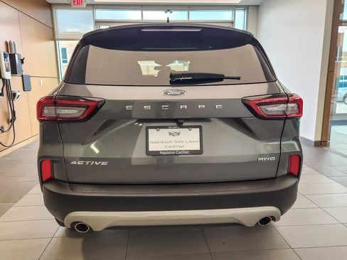 Used 2025 Ford Escape Active AWD/4WD image 6
