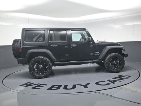 Used 2016 Jeep Wrangler Unlimited Sport image 10