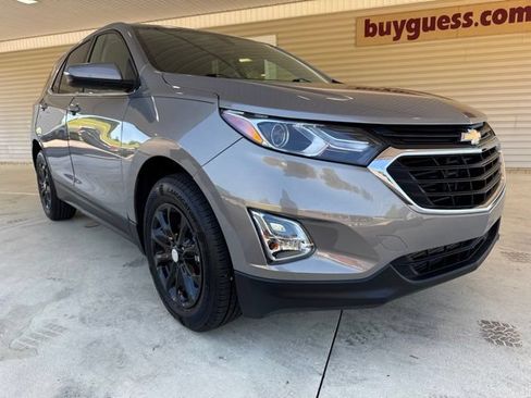 Used 2019 Chevrolet Equinox LT FWD image 2