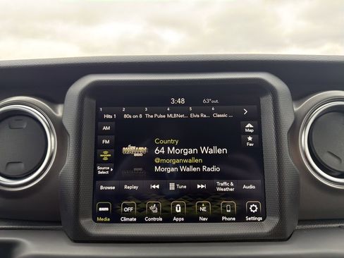 Used 2023 Jeep Wrangler Unlimited Rubicon 4xe w/ Cold Weather Group AWD/4WD image 24