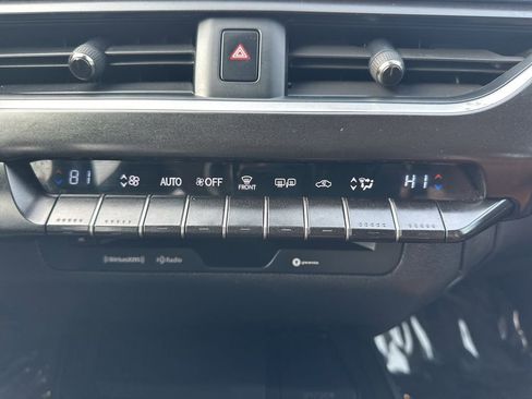 Used 2020 Lexus UX 250h image 18