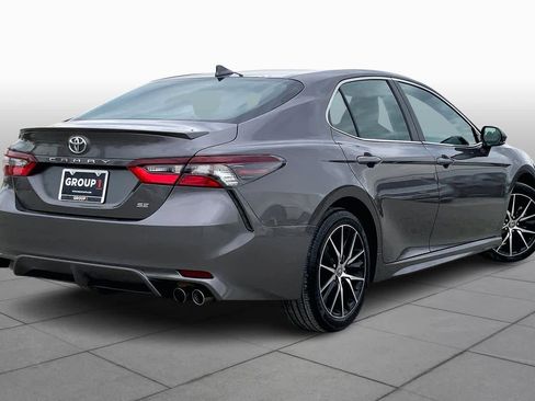 Used 2024 Toyota Camry SE image 14