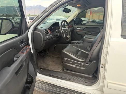 Used 2012 Chevrolet Suburban LT AWD/4WD image 19