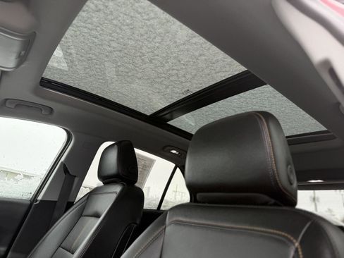 Certified 2024 Chevrolet Equinox Premier image 24