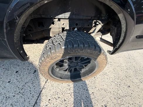 Used 2018 Ford F150 XLT w/ Equipment Group 302A Luxury AWD/4WD image 4