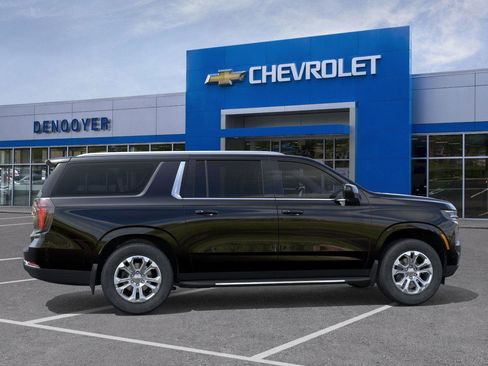 New 2026 Chevrolet Suburban LS w/ LPO, Dark Essentials Package AWD/4WD image 5