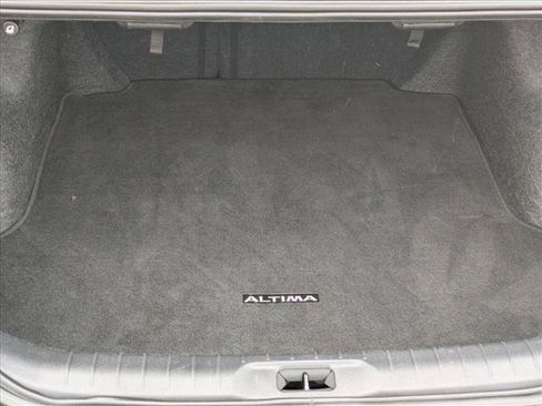 Used 2024 Nissan Altima 2.5 SV FWD image 6
