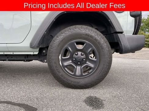 Used 2024 Jeep Wrangler Sport AWD/4WD image 9
