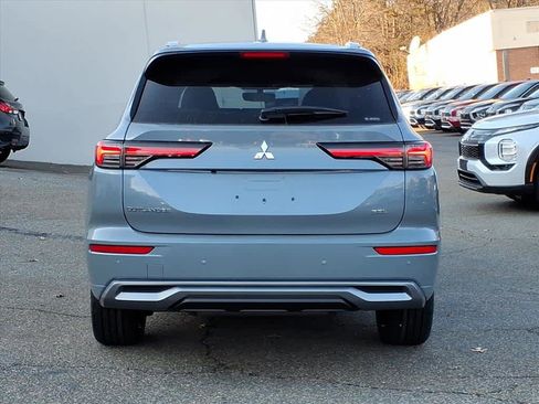 New 2026 Mitsubishi Outlander SEL image 4