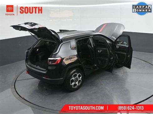 Used 2022 Jeep Compass Trailhawk w/ Trailhawk Convenience Group image 51