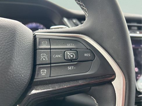 Certified 2023 Jeep Grand Cherokee Laredo image 17