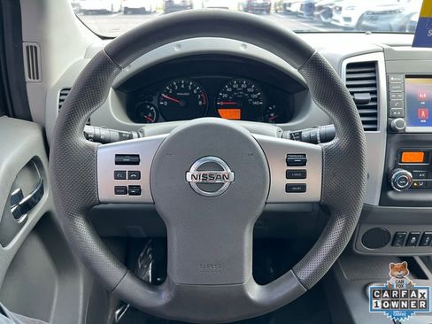 Used 2020 Nissan Frontier SV image 28