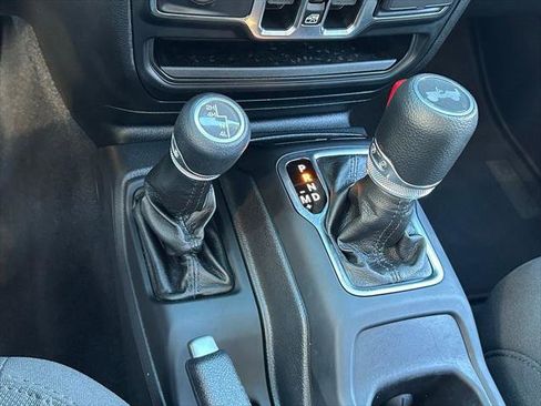 Certified 2022 Jeep Wrangler Unlimited Sport image 24