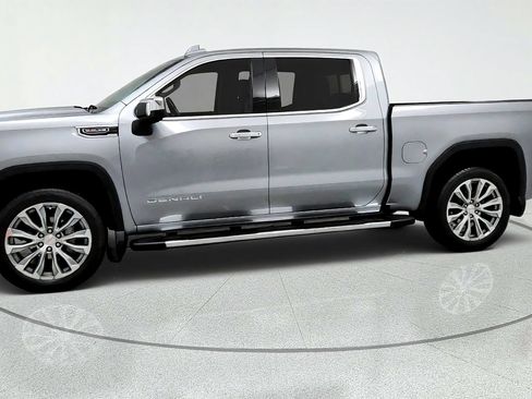 Used 2023 GMC Sierra 1500 Denali w/ Technology Package AWD/4WD image 2