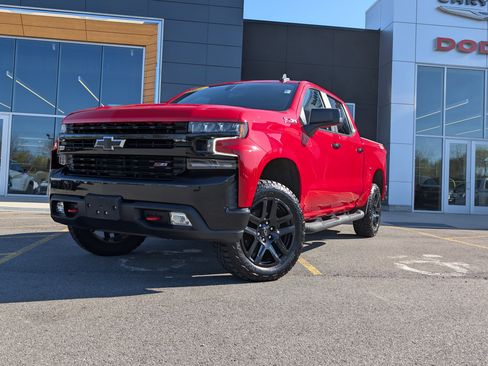 Used 2021 Chevrolet Silverado 1500 LT Trail Boss w/ Bed Protection Package AWD/4WD image 1