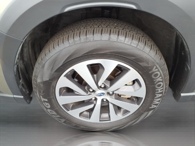 Used 2025 Subaru Outback Premium AWD/4WD image 27