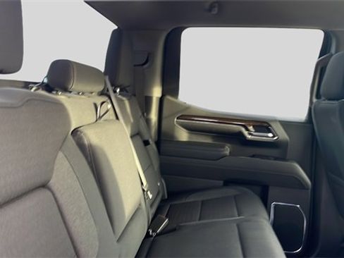 New 2026 GMC Sierra 1500 Elevation image 18