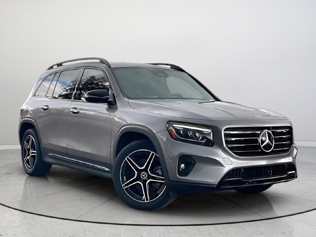 Used 2025 Mercedes-Benz GLB 250 image 1
