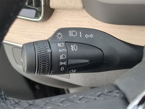 New 2026 Volvo XC90 B5 Core image 25