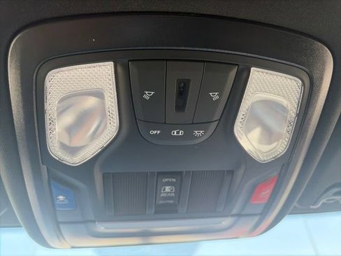 Used 2024 RAM 2500 Tradesman w/ Chrome Appearance Group AWD/4WD image 24